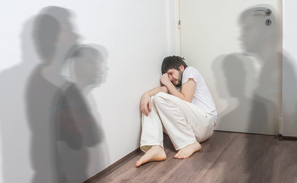 Do Schizophrenics Always Hallucinate?