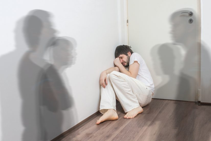 Do Schizophrenics Always Hallucinate?